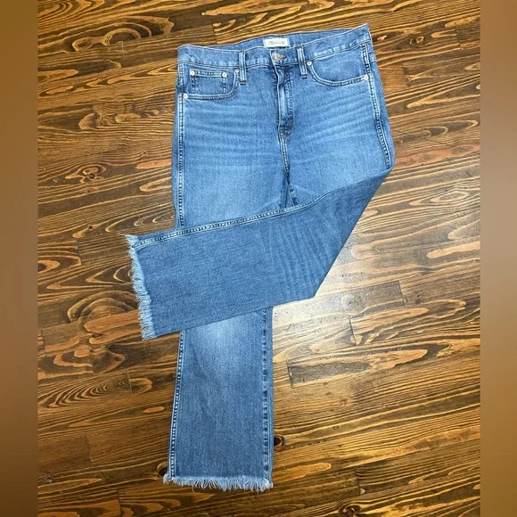 Madewell Light Blue Boot Cut Crop Jeans with Frayed Hem - Picture 1 of 9